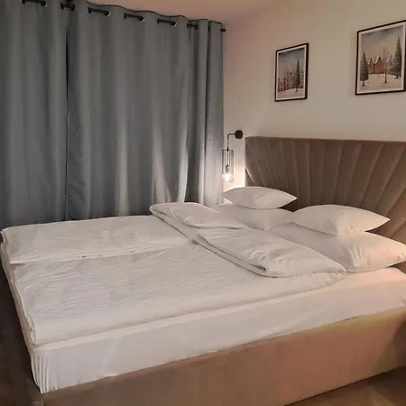 Apartmán Falcon Center 4 Metro Swietokrzyska *